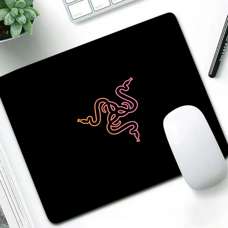 Pc Gaming Essentials - Razer Tappetino per mouse di lusso