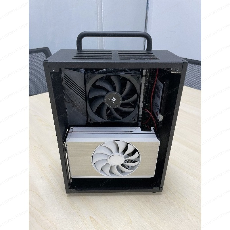 Case PC Gaming Compatto con Ec - Pc Gaming Compact recensione e prezzo